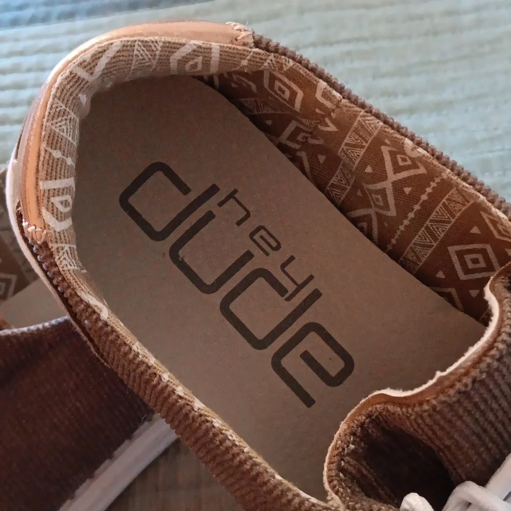 NWOT Hey Dude Wendy Corduroy Chestnut - Picture 13 of 16